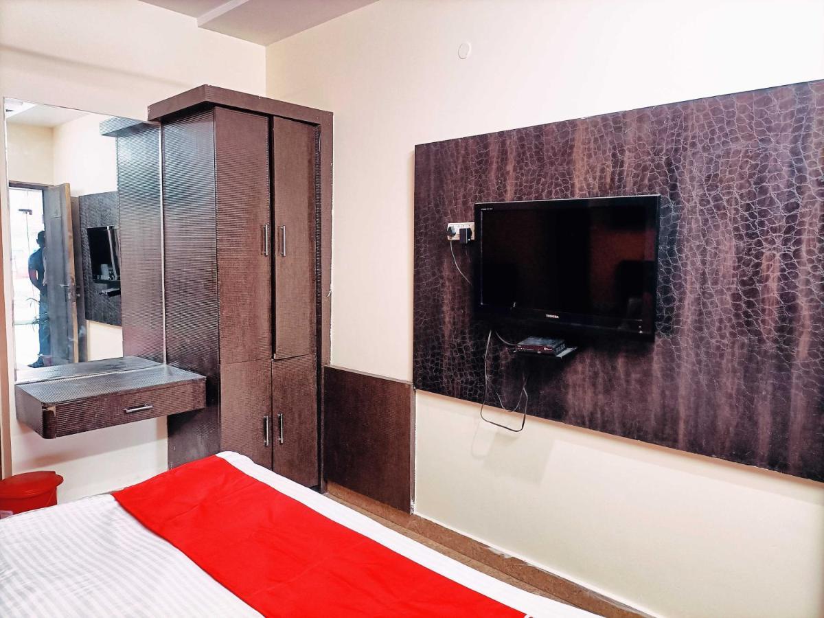 Oyo Flagship Just-9 Inn Near Sahara Ganj Mall Лакхнау Экстерьер фото