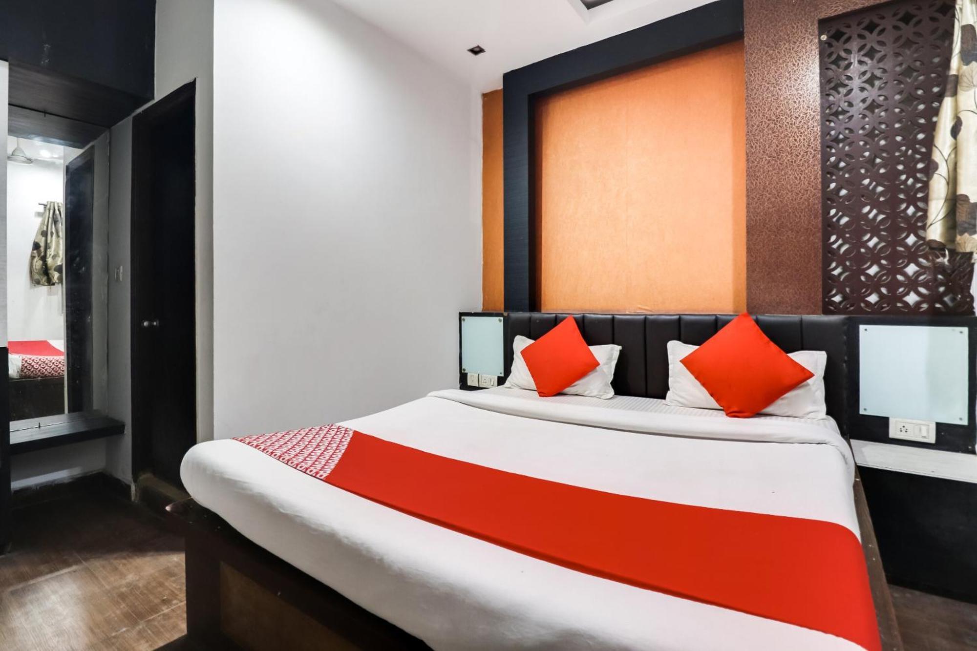 Oyo Flagship Just-9 Inn Near Sahara Ganj Mall Лакхнау Экстерьер фото